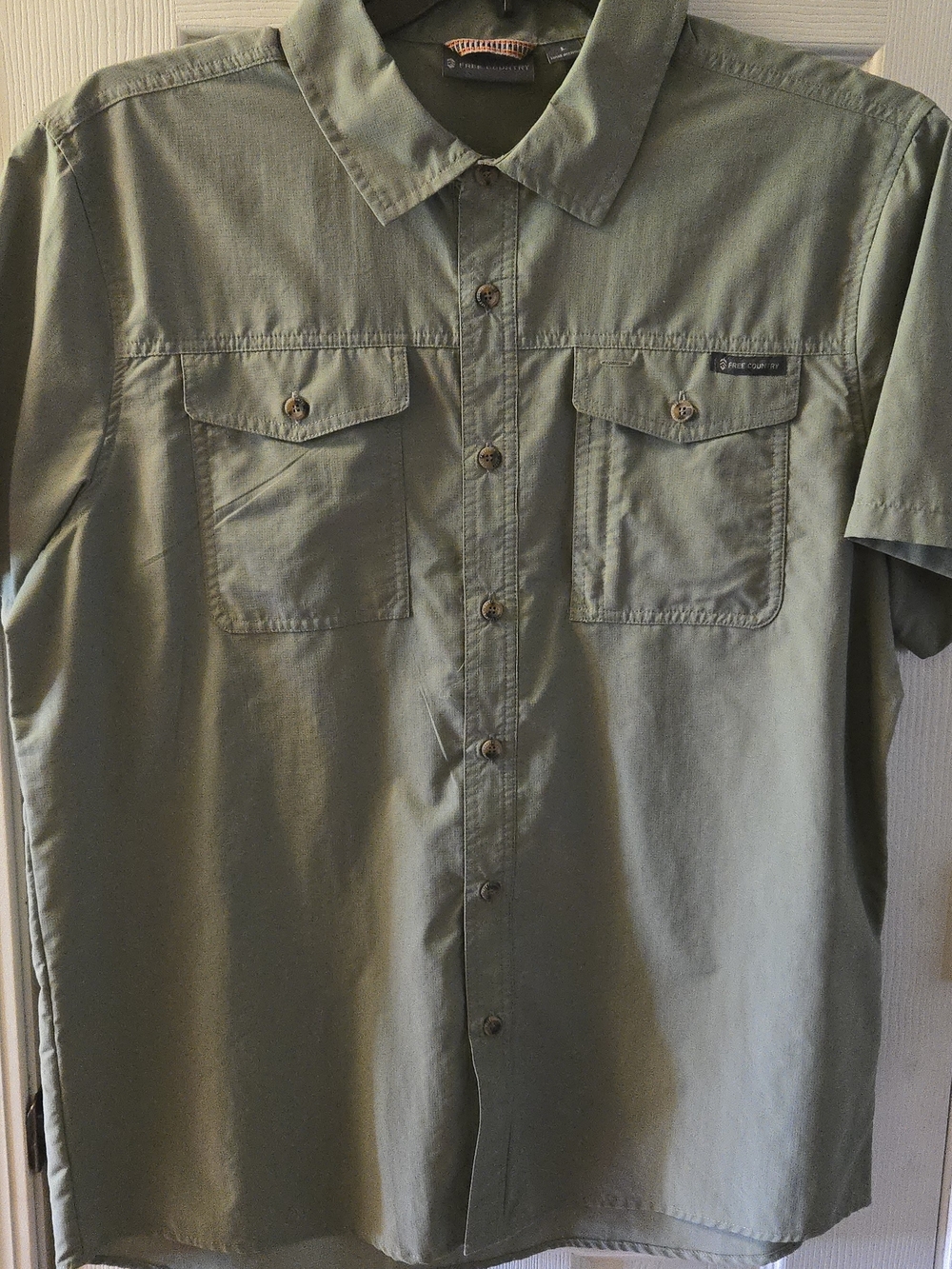 Free Country Olive Green Short-Sleeve Button-Down Shirt